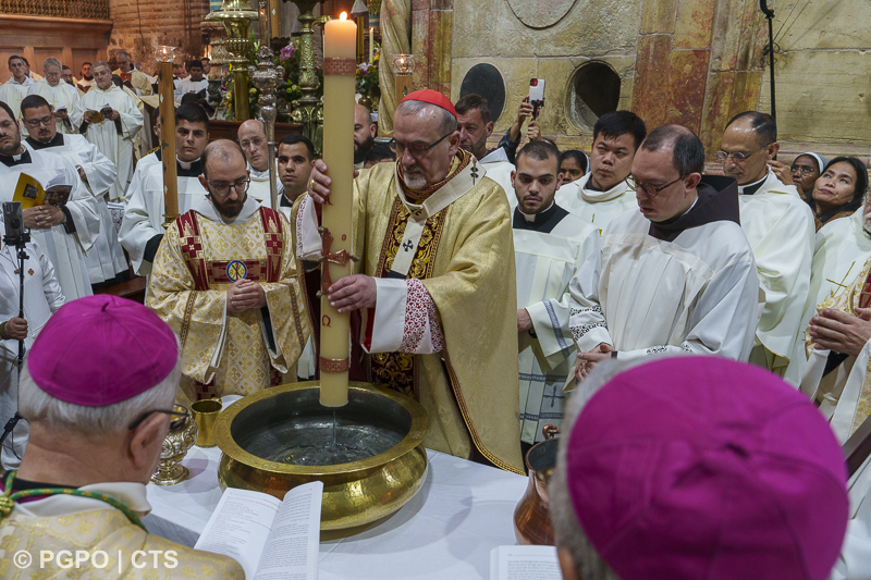 Es Pascua en Jerusalén: en el Santo Sepulcro las campanas anuncian la resurrección de Jesús